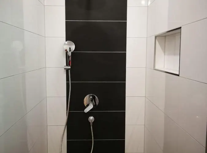 アパート Quiet Place アーハーン