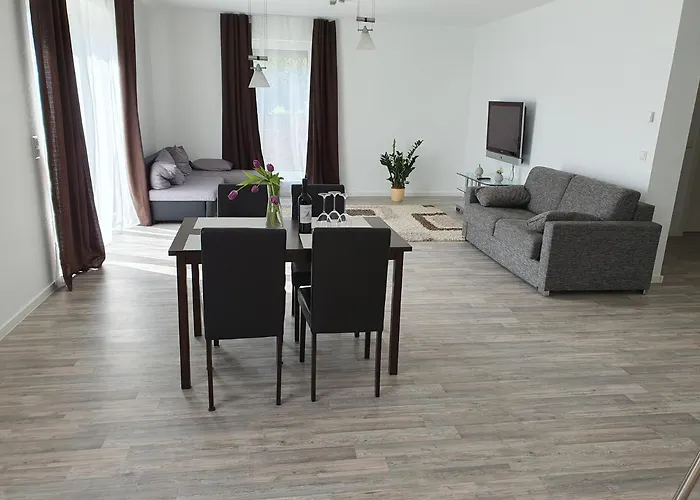 アパート Quiet Place アーハーン